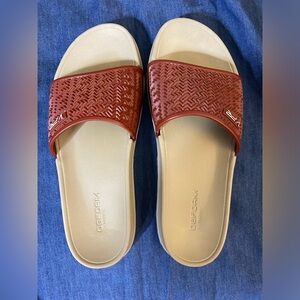 OOFOAM/ VPR Slip On Sandals